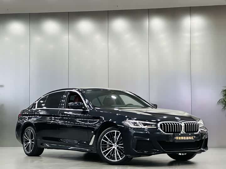 Фото 3 - BMW 5 Series