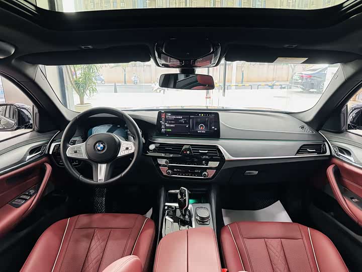 Фото 5 - BMW 5 Series