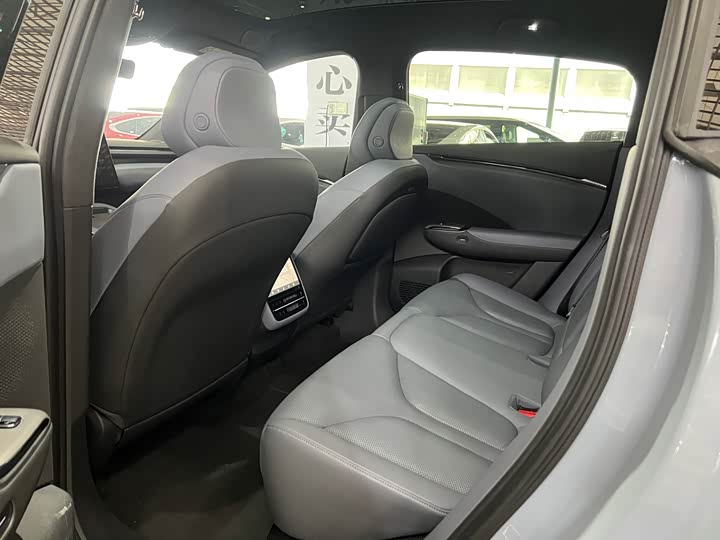 Фото 3 - XPeng G7