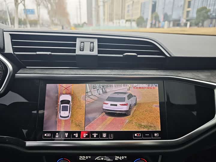 Фото 8 - Audi Q3