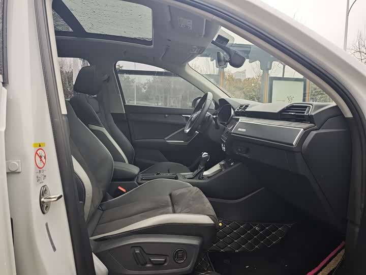 Фото 9 - Audi Q3