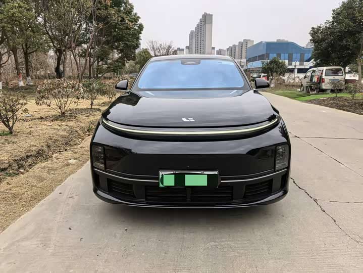 Фото 2 - LiXiang L7