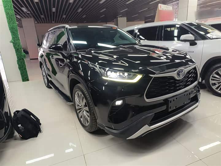 Фото 4 - Toyota Highlander