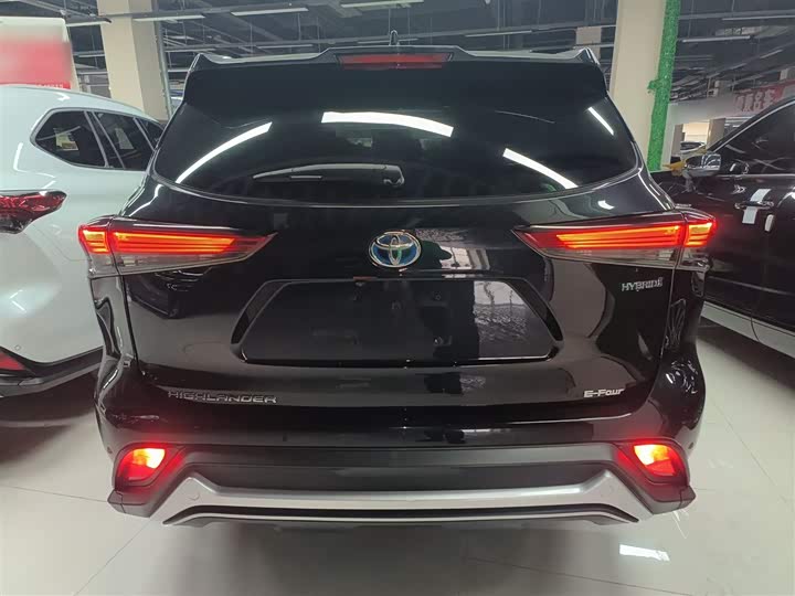 Фото 6 - Toyota Highlander