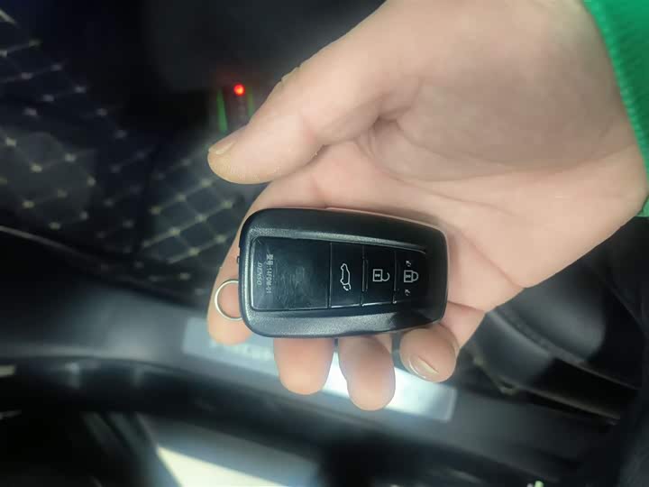 Фото 9 - Toyota Highlander