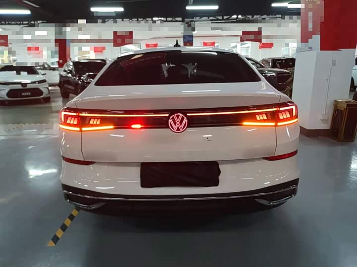 Фото 6 - Volkswagen Lamando L