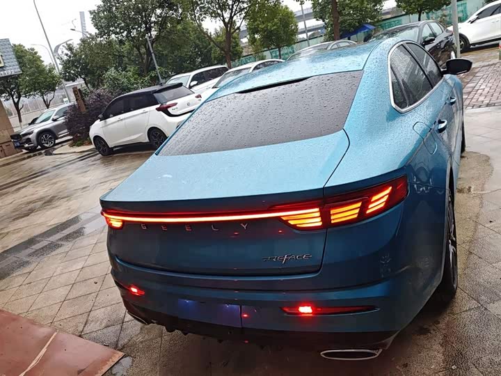 Фото 6 - Geely Preface