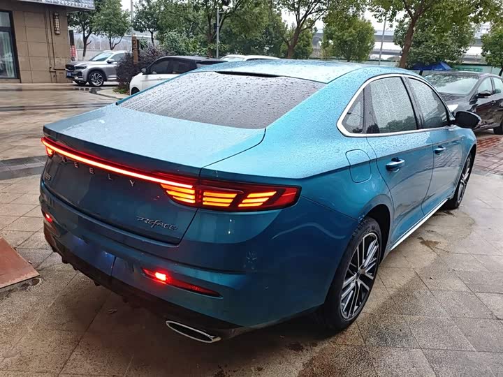 Фото 7 - Geely Preface