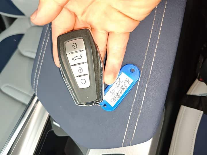 Фото 9 - Geely Preface