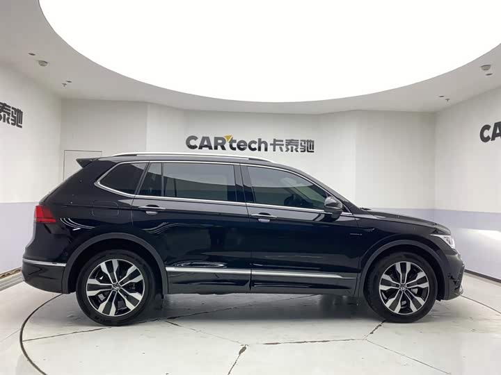 Фото 4 - Volkswagen Tiguan L Pro