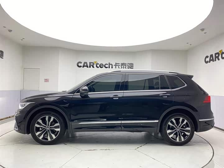 Фото 8 - Volkswagen Tiguan L Pro