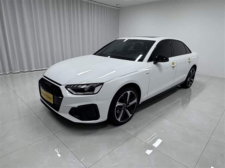 Фото 1 - Audi A4L