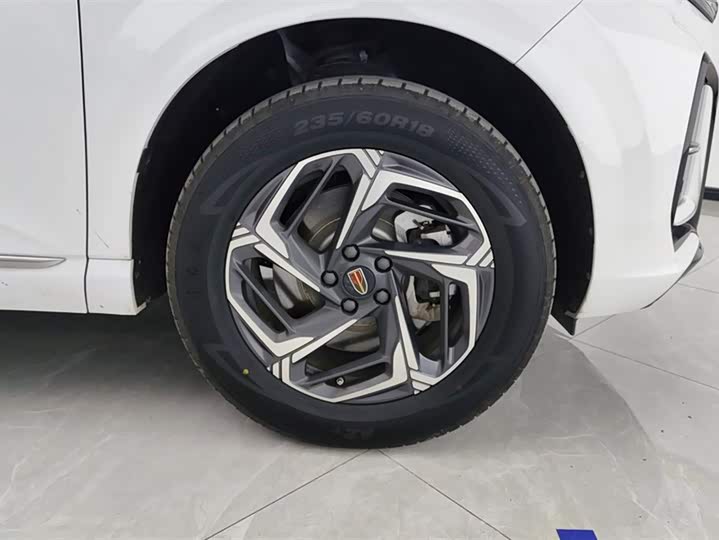 Фото 6 - Hongqi HS3