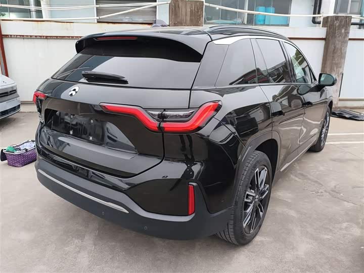 Фото 7 - Nio ES6