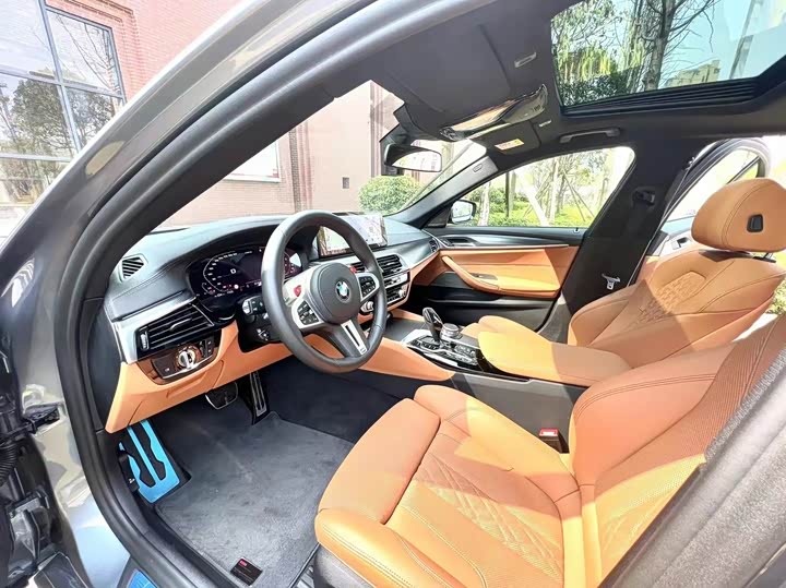 Фото 5 - BMW 5 Series