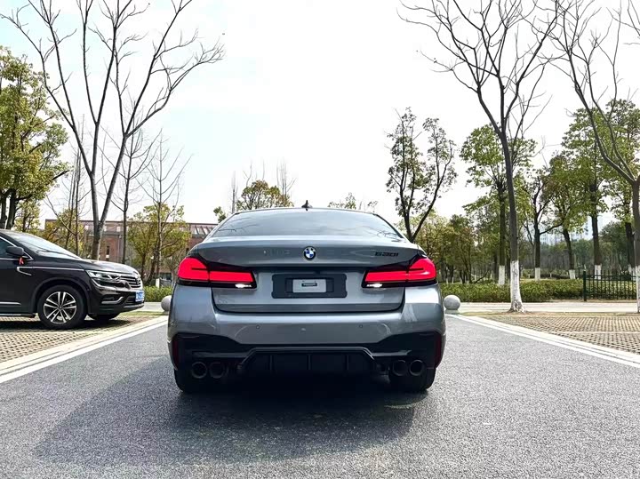 Фото 8 - BMW 5 Series