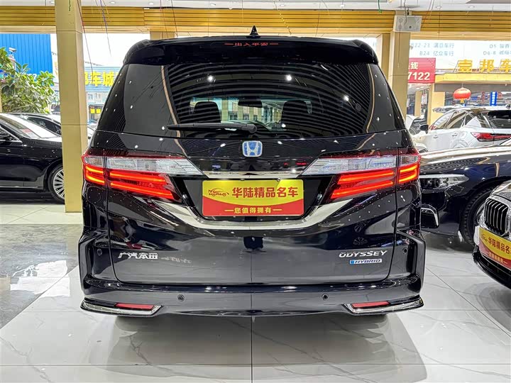 Фото 5 - Honda Odyssey