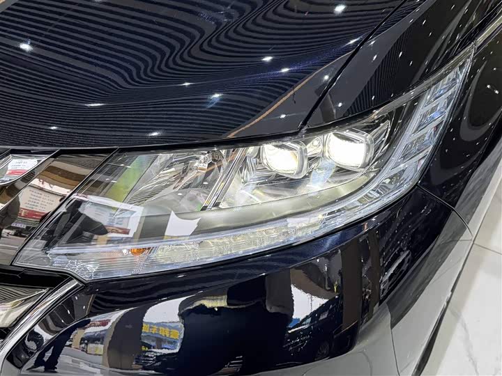 Фото 7 - Honda Odyssey