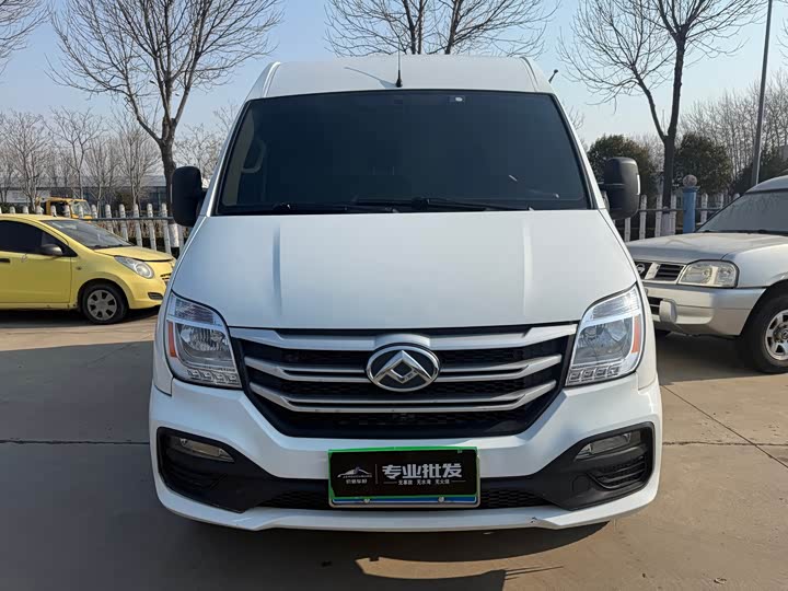 Фото 2 - Maxus V80