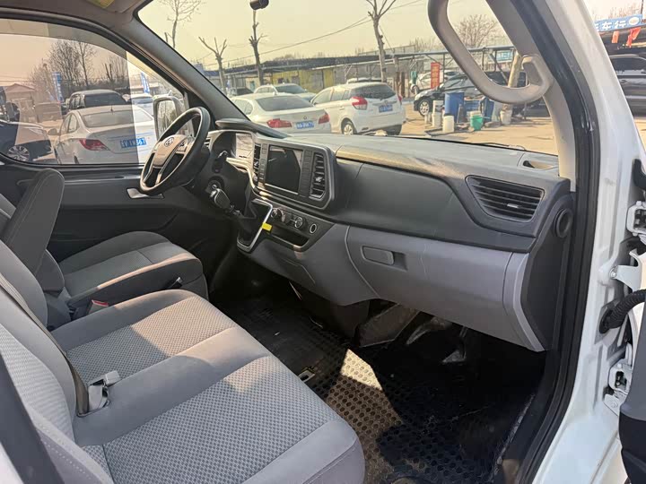 Фото 6 - Maxus V80