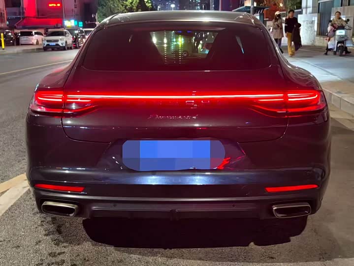 Фото 4 - Porsche Panamera