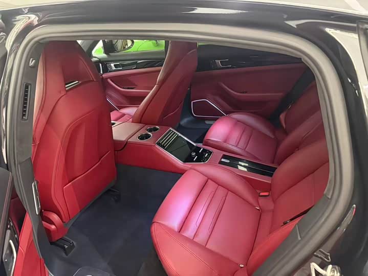 Фото 5 - Porsche Panamera