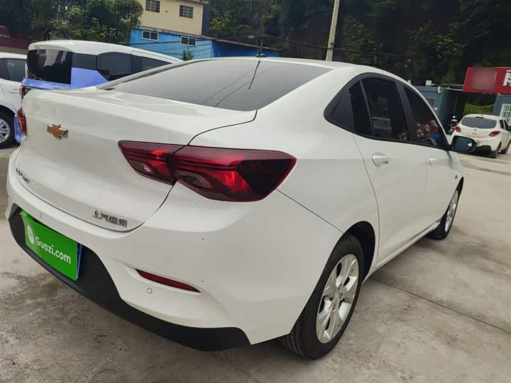 Фото 7 - Chevrolet Onix (Cavalier)