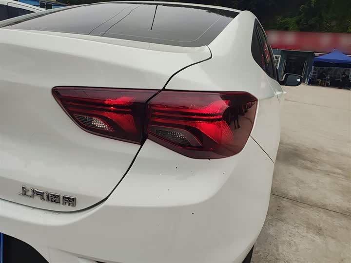 Фото 8 - Chevrolet Onix (Cavalier)