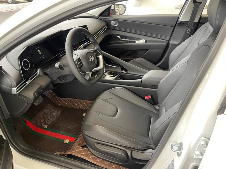 Фото 5 - Hyundai Elantra N line