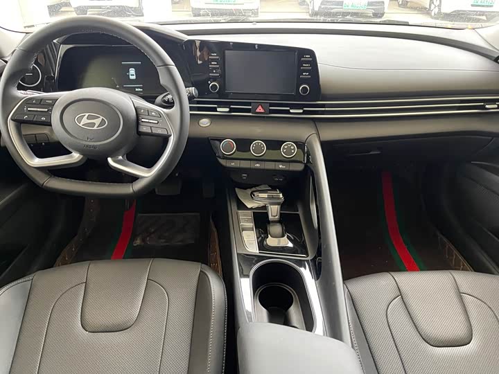 Фото 9 - Hyundai Elantra N line