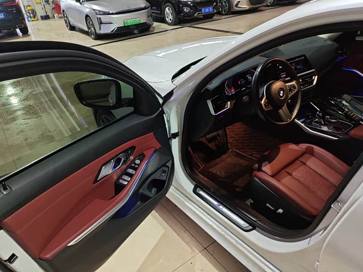 Фото 3 - BMW 3 Series