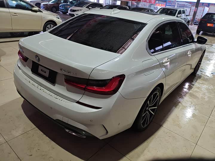 Фото 8 - BMW 3 Series