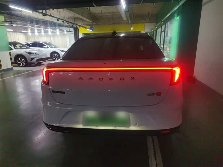 Фото 6 - BAIC Arcfox Alpha S