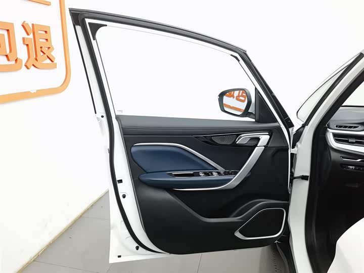 Фото 8 - Geely Jiaji