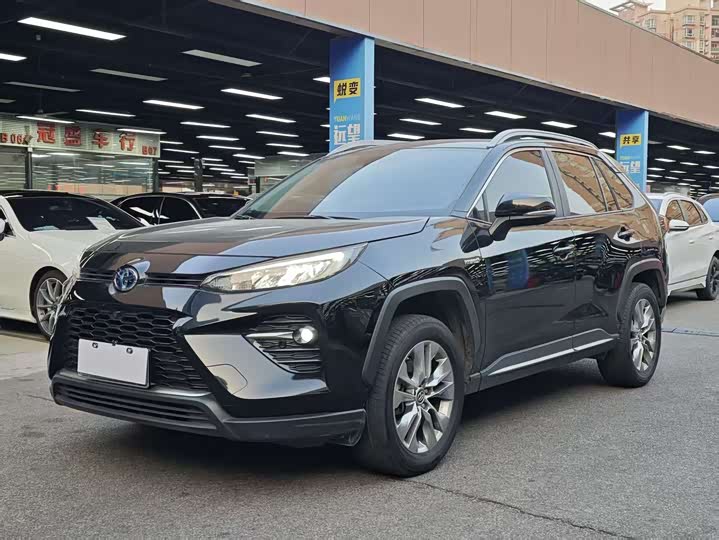 Фото 1 - Toyota Wildlander