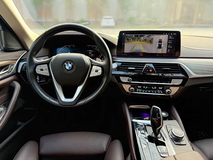 Фото 9 - BMW 5 Series