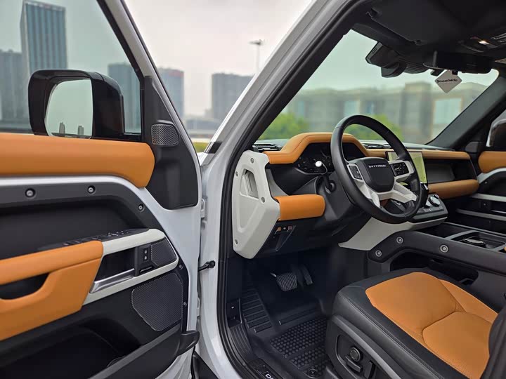 Фото 7 - Land Rover Defender