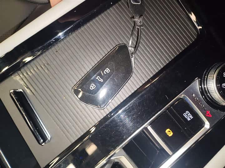 Фото 9 - Volkswagen Teramont Pro