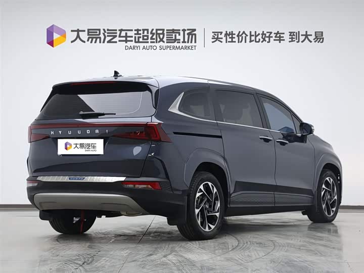 Фото 3 - Hyundai Custo