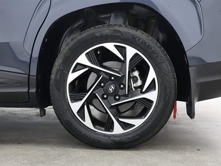 Фото 9 - Hyundai Custo