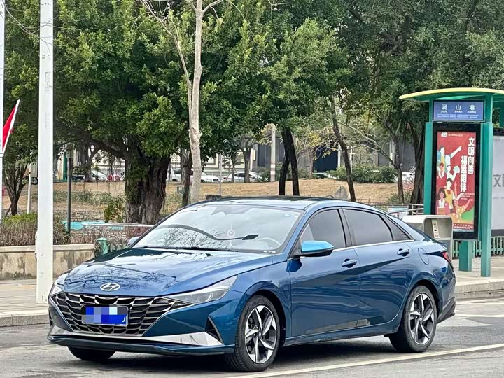 Фото 1 - Hyundai Elantra N line