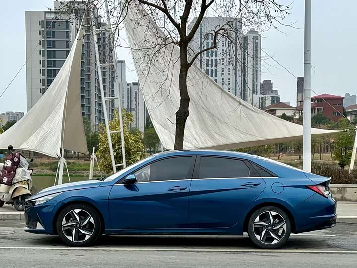 Фото 3 - Hyundai Elantra N line