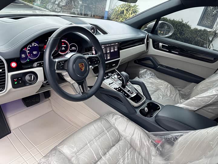 Фото 9 - Porsche Cayenne