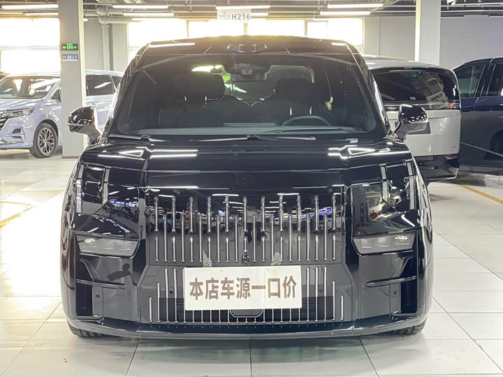 Фото 2 - Zeekr 009