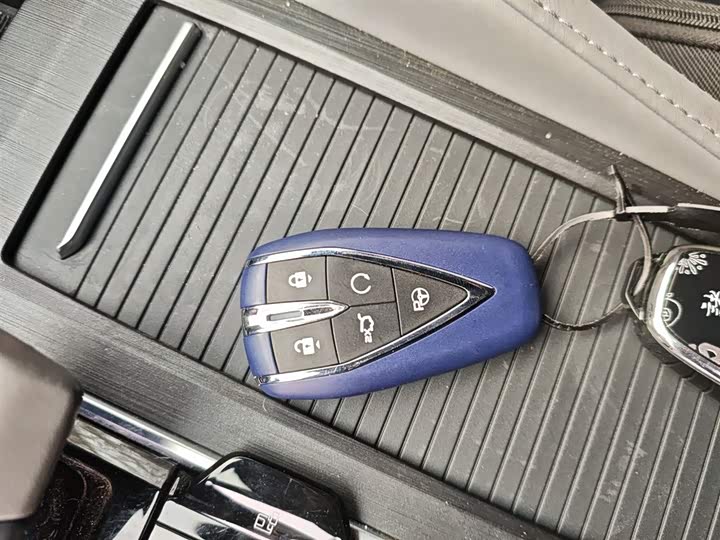 Фото 9 - Changan CS75 Plus