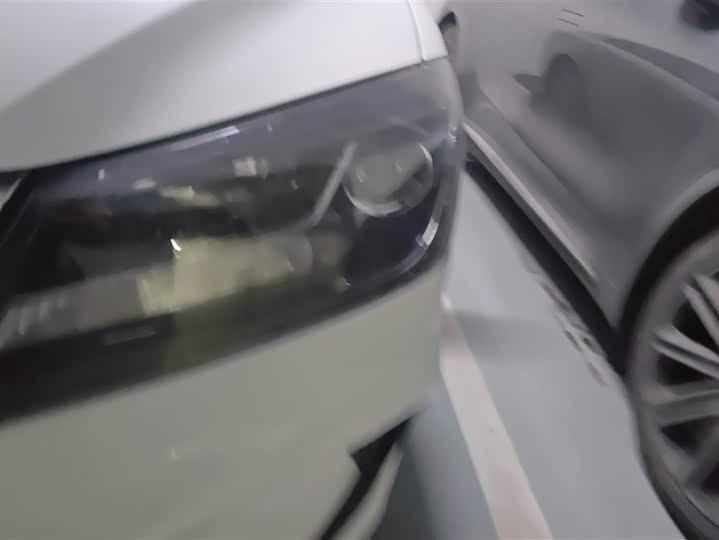 Фото 5 - Geely Emgrand