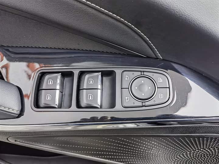 Фото 9 - Haval H6