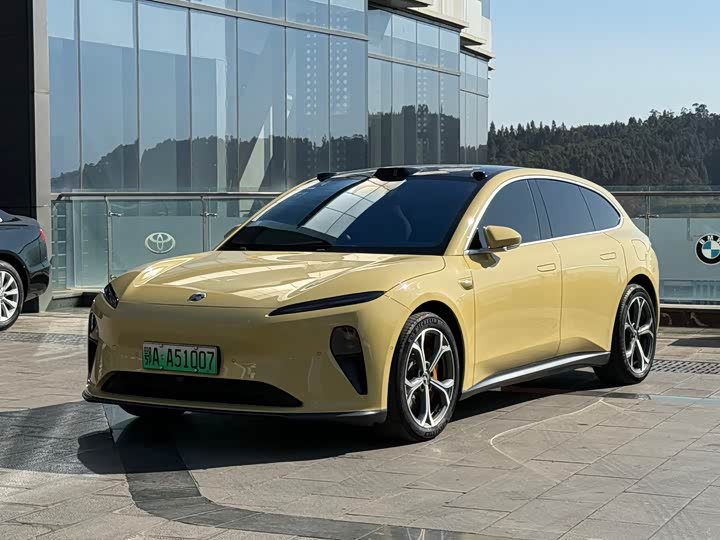 Фото 1 - Nio ET5T