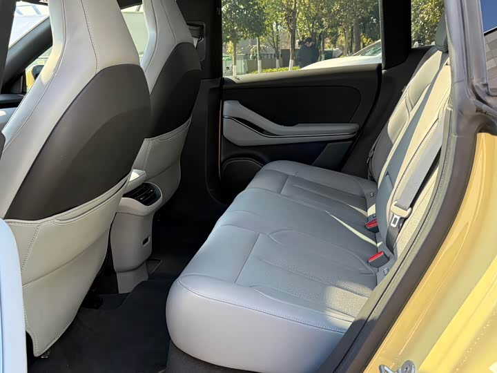 Фото 8 - Nio ET5T