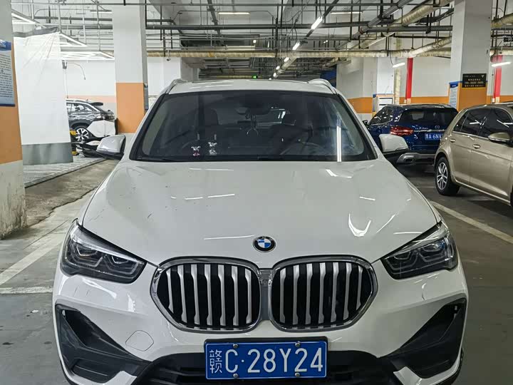 Фото 2 - BMW X1